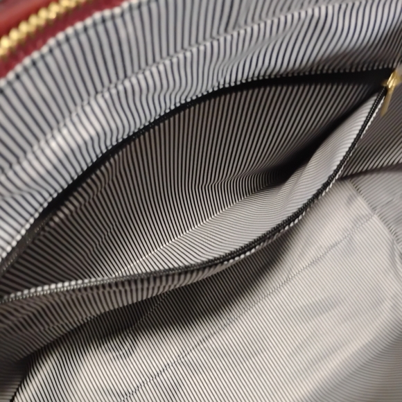 Deluxity Tote Vegan Leather NWT - Picture 8 of 11